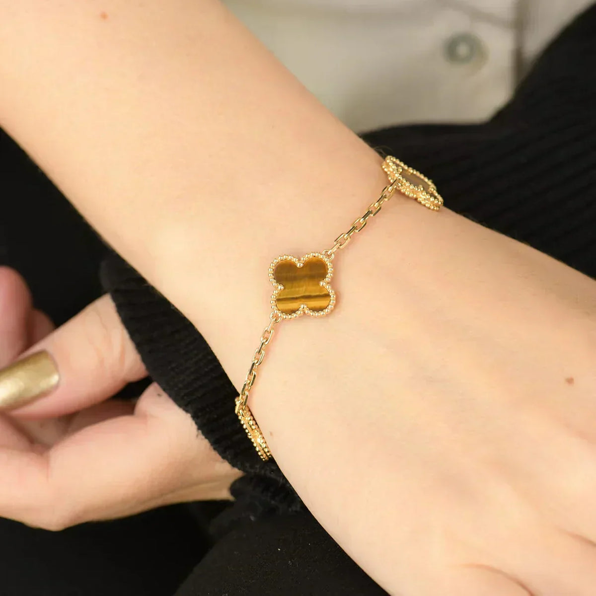 [Triumph Jewelry] CLOVER 5 MOTIFS TIGER EYE BRACELET COLLECTION