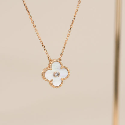 [Triumph Jewelry]CLOVER 15MM DIAMOND WHITE FRITILLARIA NECKLACE