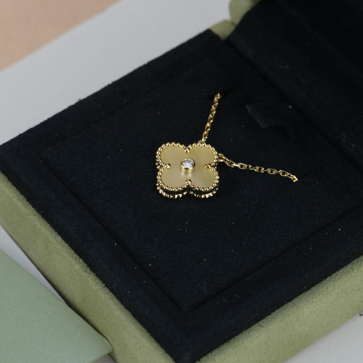 [Triumph Jewelry]CLOVER 15MM DIAMOND GOLD MOTHER OF PEARL NECKLACE