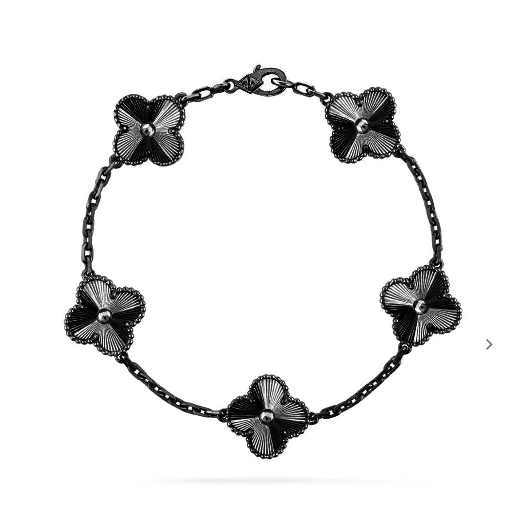 [Triumph Jewelry]CLOVER 5 MOTIF BLACK BRACELET