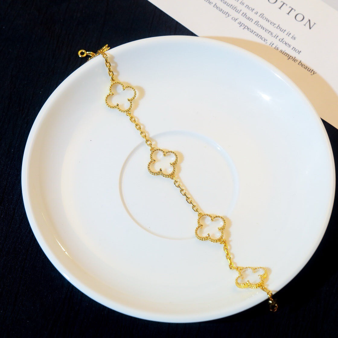 [Triumph Jewelry]CLOVER 5 MOTIF ROCK CRYSTAL BRACELET