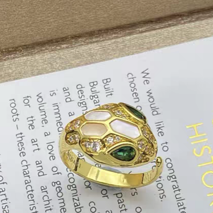 [Triumph Jewelry]BRAND NEW ASSORTED SNAKE HEAD MOTHER OF PEARL RINGS