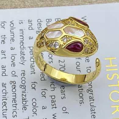 [Triumph Jewelry]BRAND NEW ASSORTED SNAKE HEAD MOTHER OF PEARL RINGS