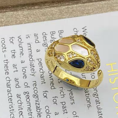 [Triumph Jewelry]BRAND NEW ASSORTED SNAKE HEAD MOTHER OF PEARL RINGS
