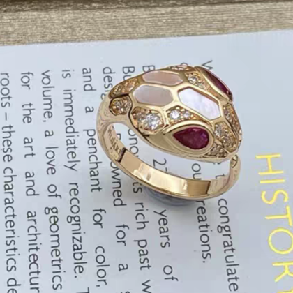 [Triumph Jewelry]BRAND NEW ASSORTED SNAKE HEAD MOTHER OF PEARL RINGS