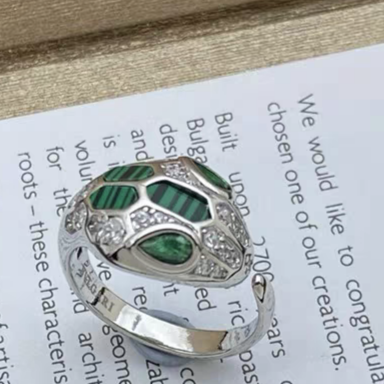 [Triumph Jewelry]BRAND NEW ASSORTED SNAKE HEAD MALACHITE RINGS