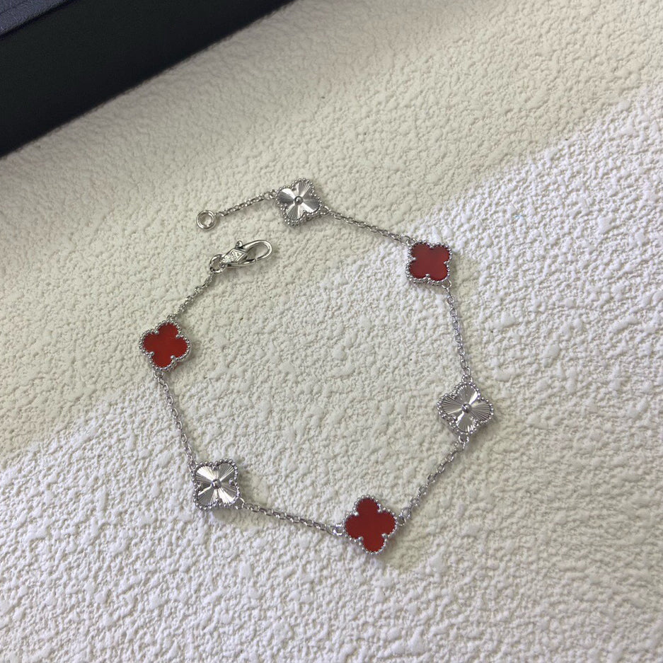 [Triumph Jewelry]CLOVER 6 MOTIF RED AGATE LASER BRACELET