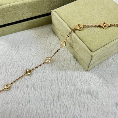 [Triumph Jewelry]CLOVER 6 MOTIF DIAMOND BRACELET