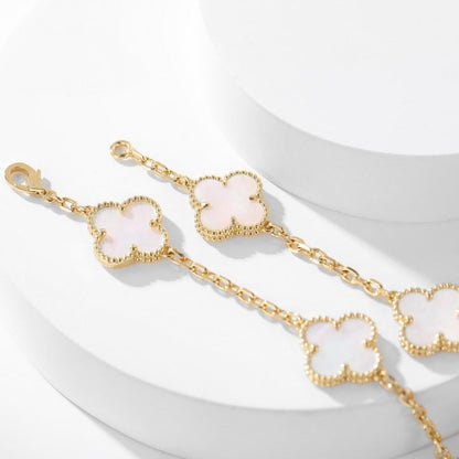[Triumph Jewelry]CLOVER 10 MOTIFS WHITE MOTHER OF PEARL NECKLACE