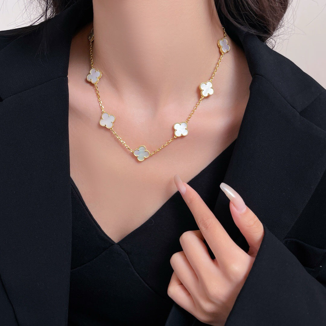 [Triumph Jewelry]CLOVER 10 MOTIFS WHITE MOTHER OF PEARL NECKLACE