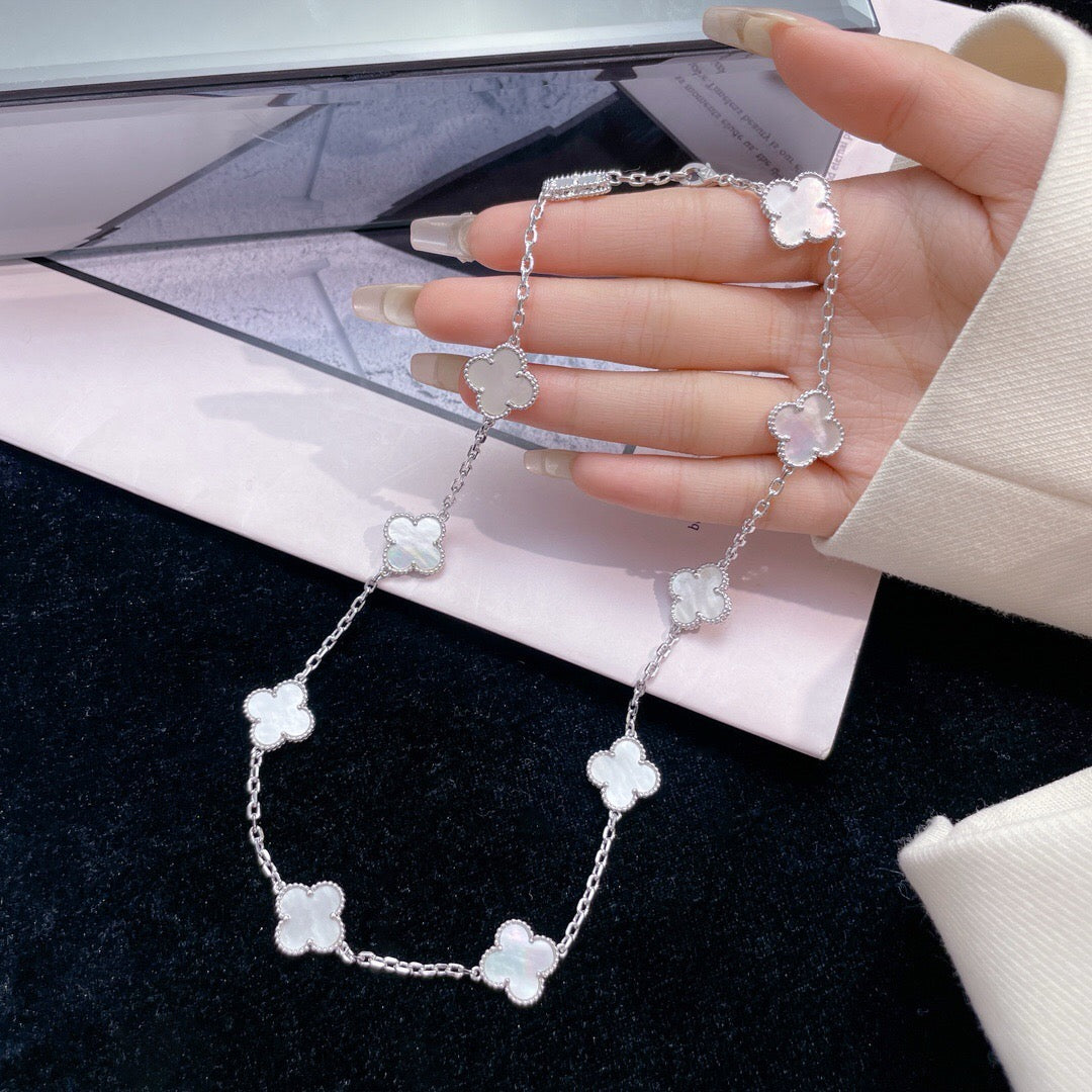 [Triumph Jewelry]CLOVER 10 MOTIFS WHITE MOTHER OF PEARL NECKLACE