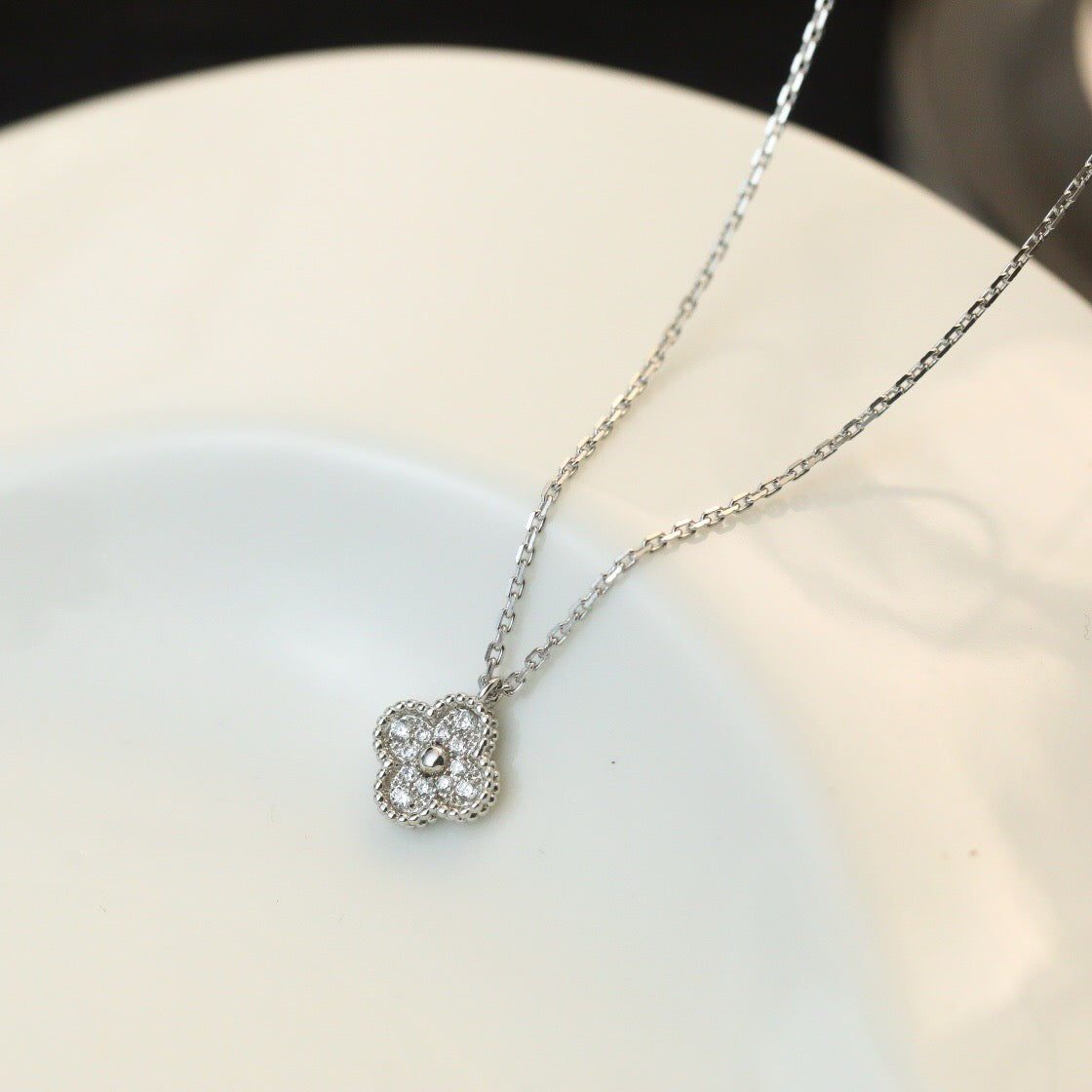 [Triumph Jewelry]CLOVER MINI 9.5MM PENDANT DIAMOND NECKLACE