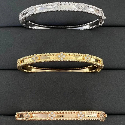 [Triumph Jewelry]CLOVER BRACELET 4MM DIAMONDS