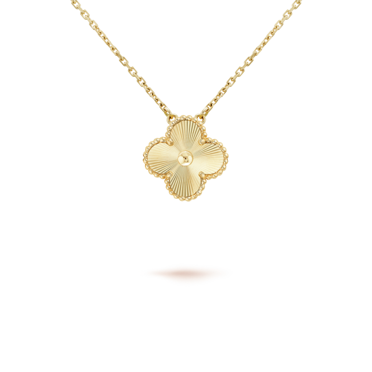 [Triumph Jewelry]CLOVER 15MM LASER NECKLACE AND BOX