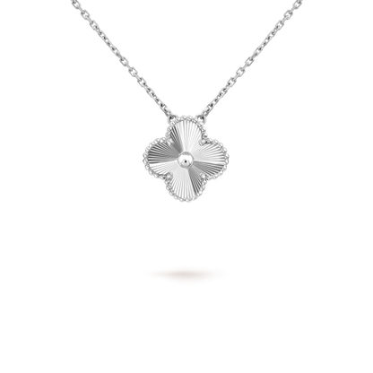 [Triumph Jewelry]CLOVER 15MM LASER NECKLACE SILVER