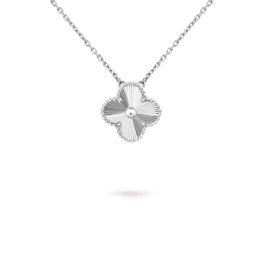 [Triumph Jewelry]CLOVER 15MM LASER NECKLACE SILVER