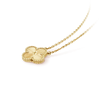 [Triumph Jewelry]CLOVER 15MM LASER NECKLACE