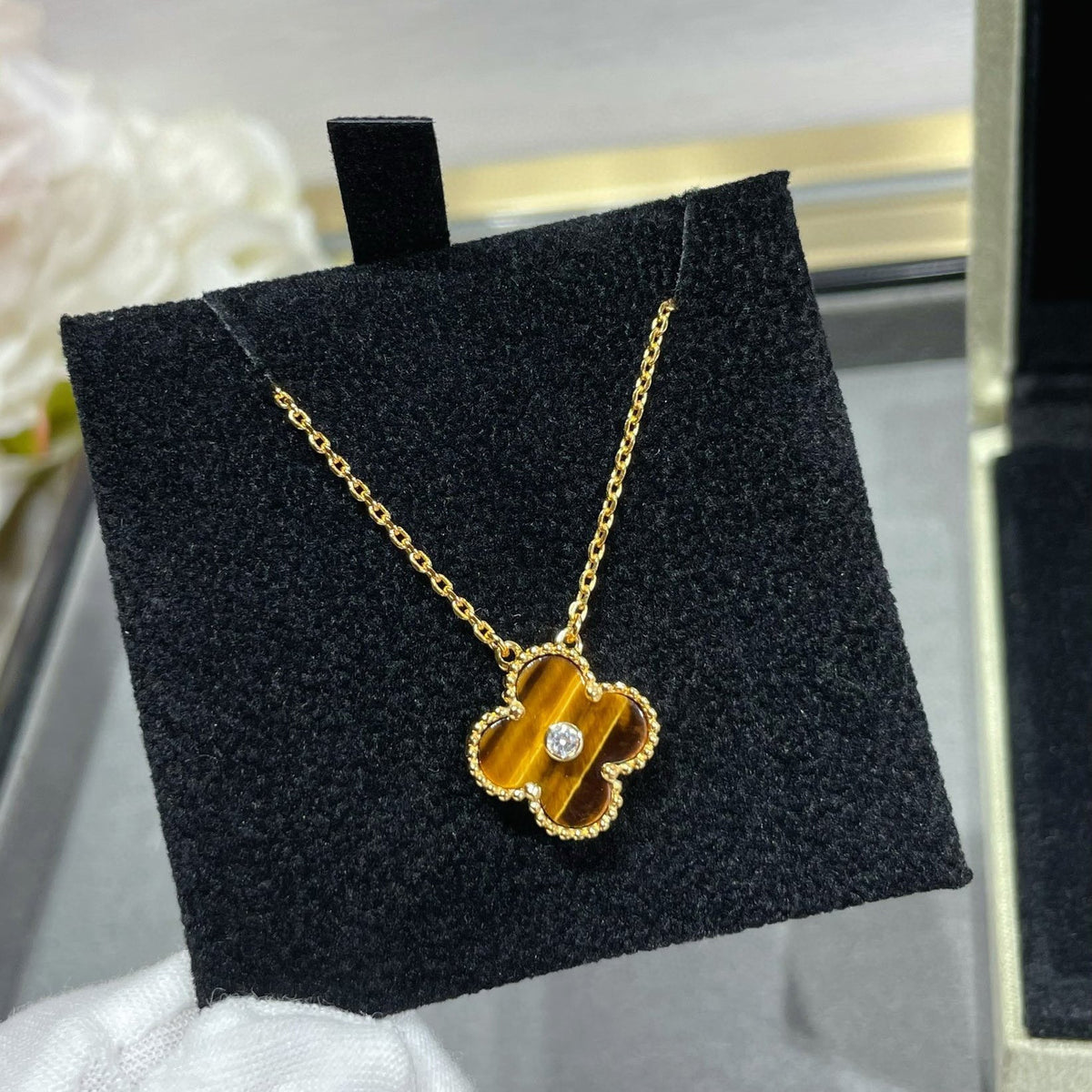 [Triumph Jewelry]CLOVER 15MM DIAMOND AND YELLOW TIGER'S EYE AGATE necklace