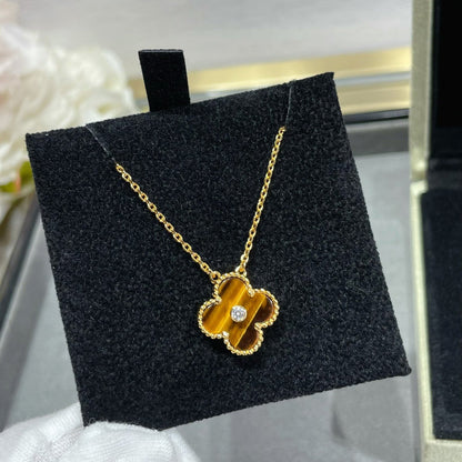 [Triumph Jewelry]CLOVER 15MM DIAMOND AND YELLOW TIGER'S EYE AGATE necklace