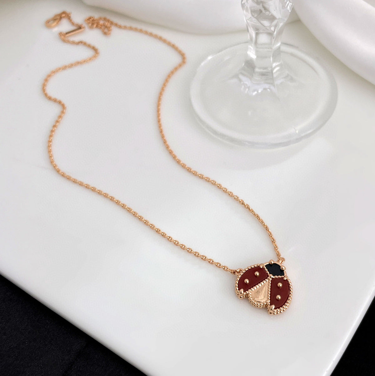 [Triumph Jewelry]LUCKY  CARNELIANS LADYBUG NECKLACE