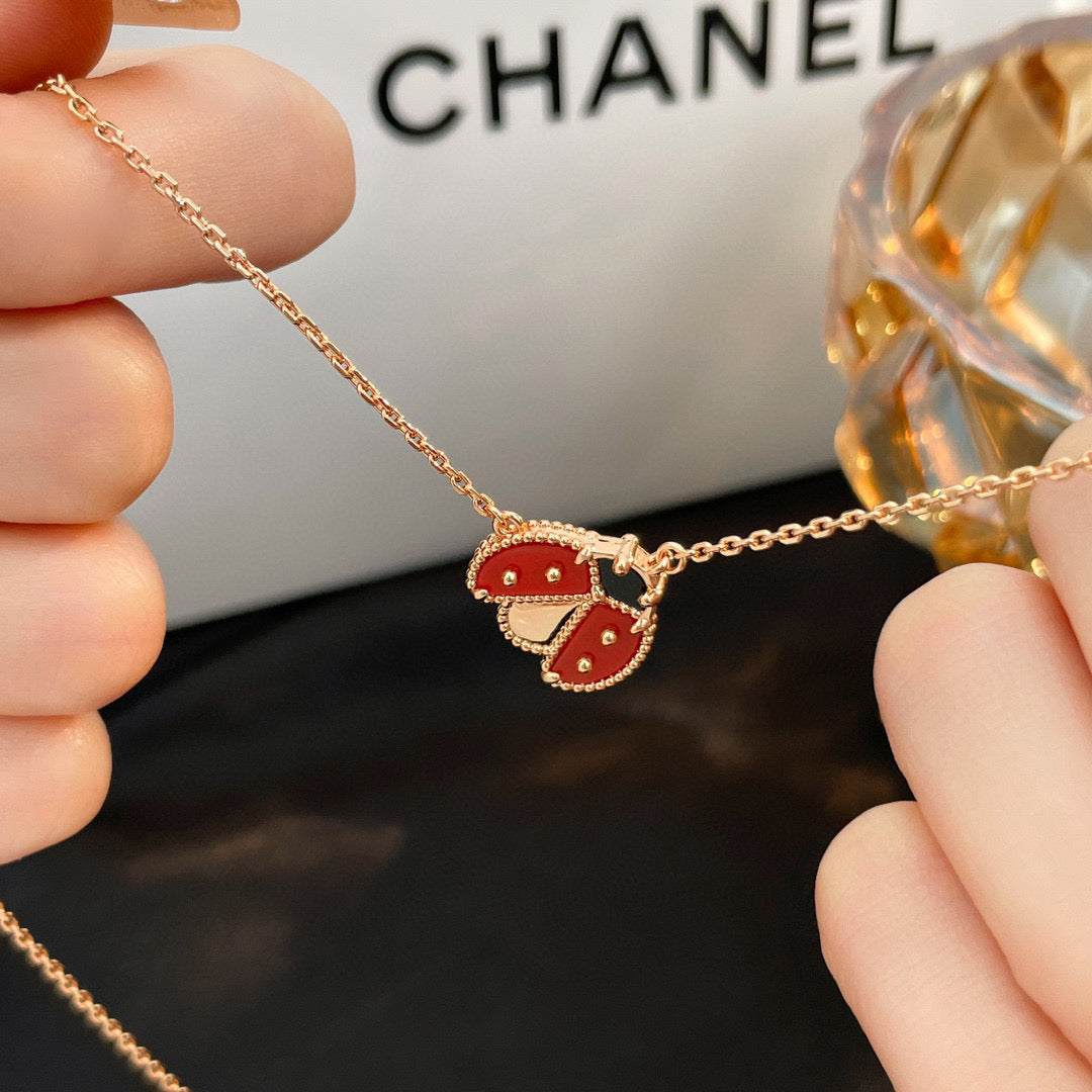 [Triumph Jewelry]LUCKY  CARNELIANS LADYBUG NECKLACE
