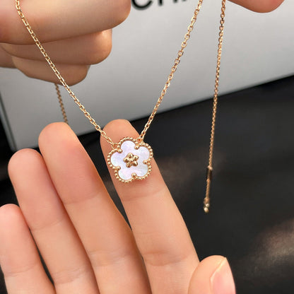 [Triumph Jewelry]LUCKY  WHITE MOP  PLUM BLOSSOM NECKLACE