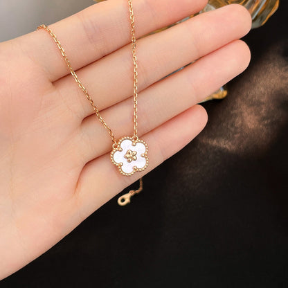 [Triumph Jewelry]LUCKY  WHITE MOP  PLUM BLOSSOM NECKLACE