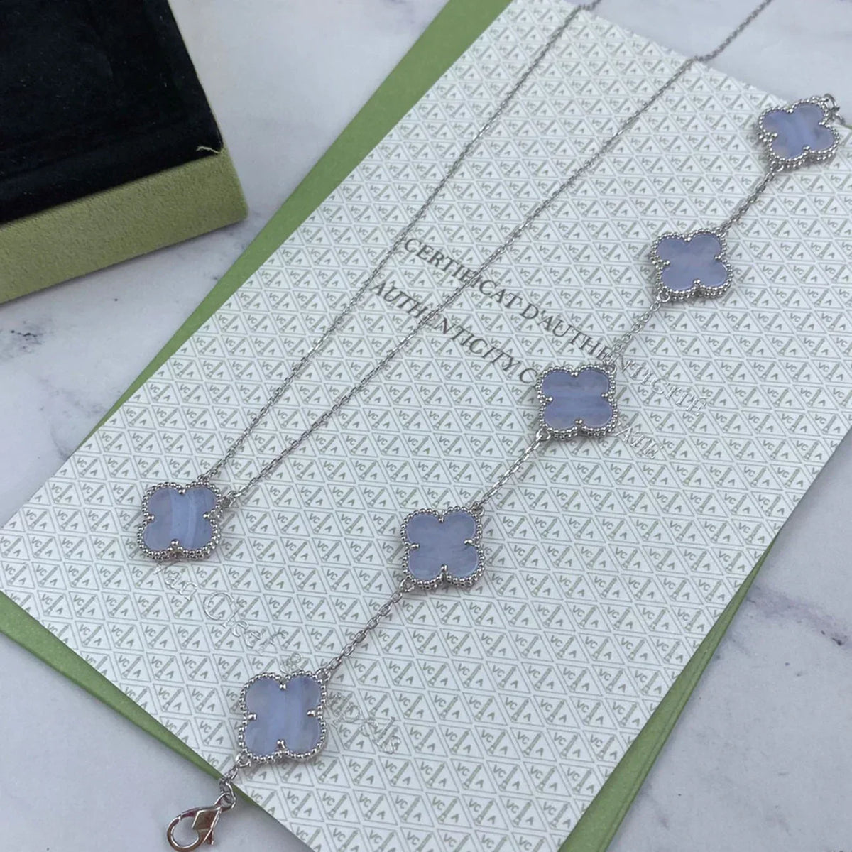 [Triumph Jewelry] CLOVER 5 MOTIF PURPLE CHALCEDONY BRACELET COLLECTION