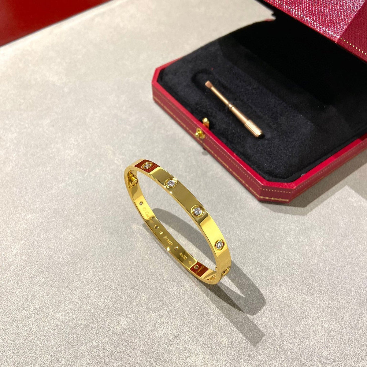 [Triumph Jewelry]LOVE BRACELET 6.1MM 10 DIAMONDS