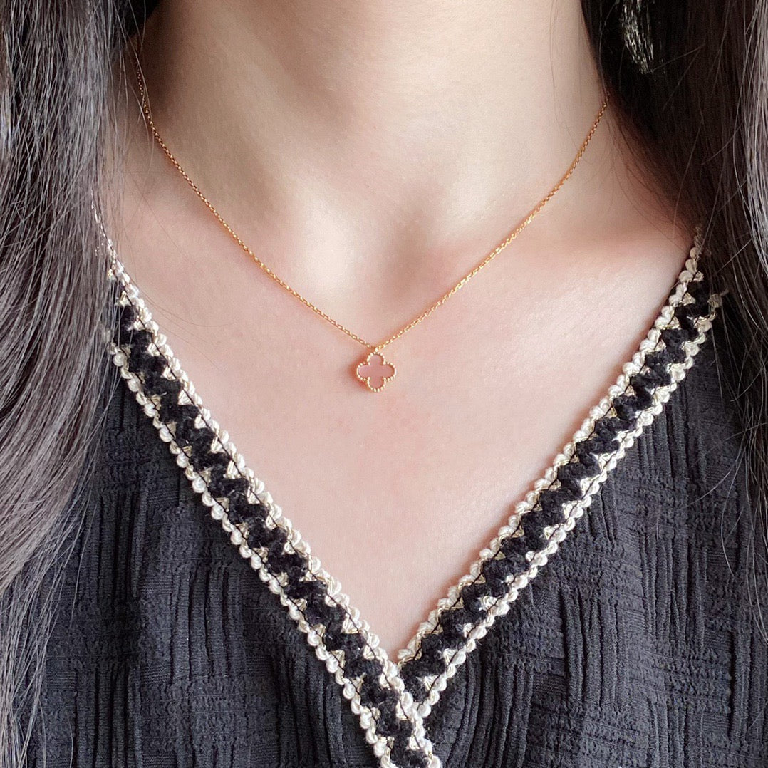 [Triumph Jewelry]CLOVER 15MM PINK MOTHER-OF-PEARL SINGLE FLOWER NECKLACE