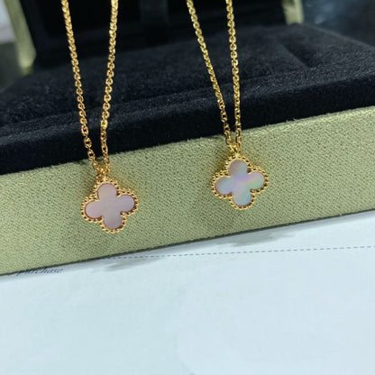 [Triumph Jewelry]CLOVER 15MM PINK MOTHER-OF-PEARL SINGLE FLOWER NECKLACE