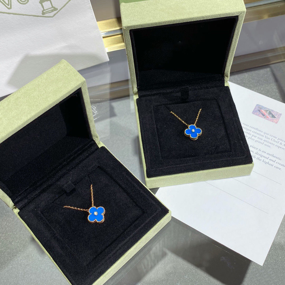 [Triumph Jewelry]CLOVER 15MM DIAMOND AND BLUE AGATE NECKLACE