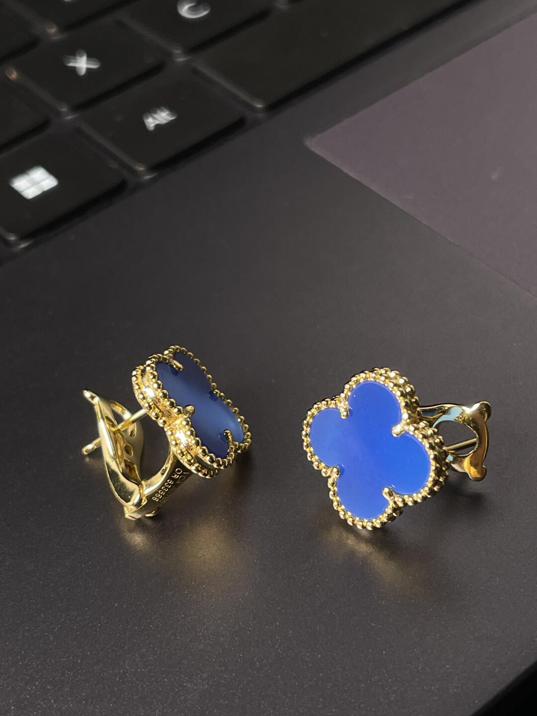 [Triumph Jewelry] CLOVER LARGE (20mm) 1 MOTIFS BLUE MOP STUD EARRINGS