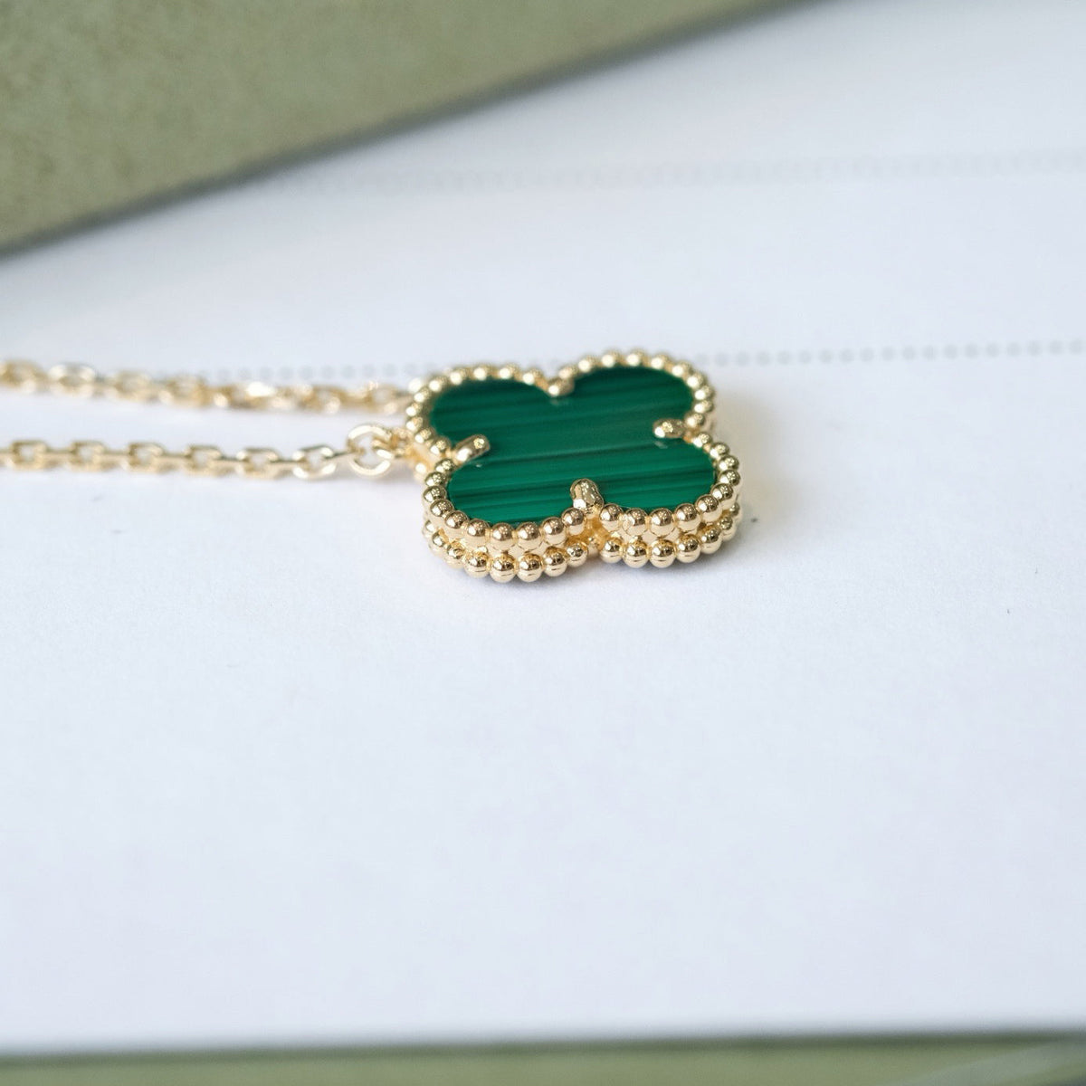 [Triumph Jewelry]CLOVER 15MM MALACHITE SINGLE FLOWER  NECKLACE