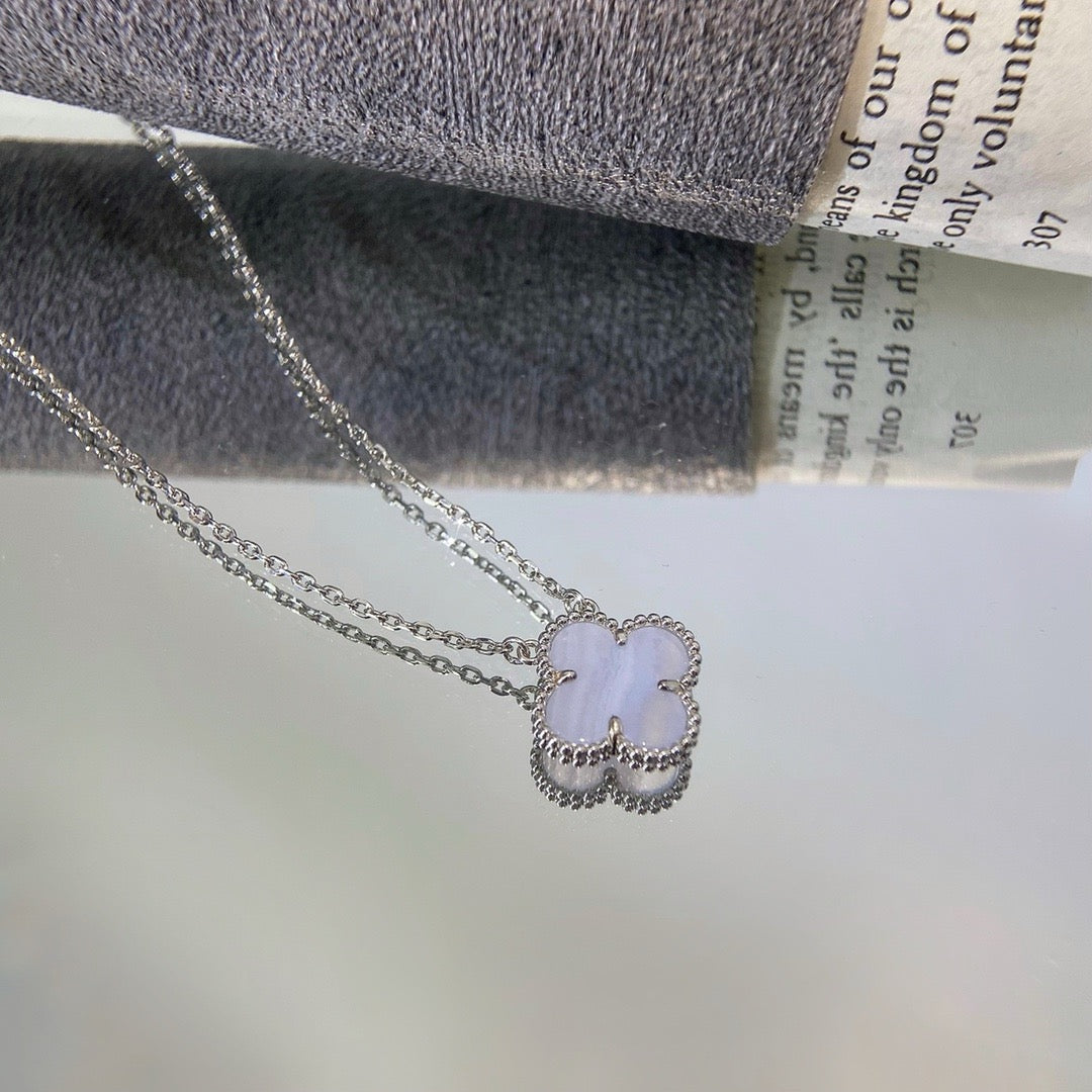 [Triumph Jewelry]CLOVER 15MM BLUE CHALCEDONY NECKLACE SILVER
