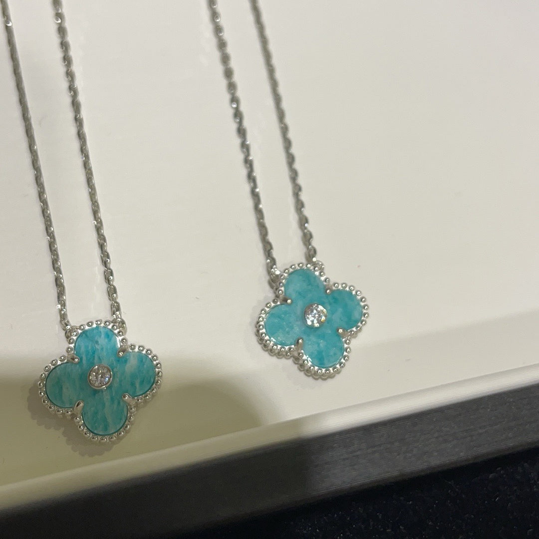 [Triumph Jewelry]CLOVER 15MM DIAMOND SVRES PORCELAIN  NECKLACE SILVER