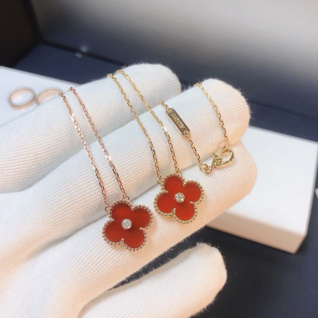 [Triumph Jewelry]CLOVER 15MM DIAMOND CARNELIAN NECKLACE