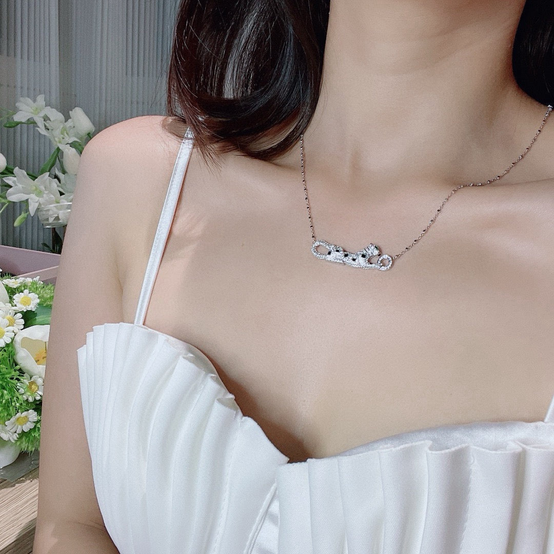 [Triumph Jewelry]PANTHERE PAVED DIAMOND NECKLACE