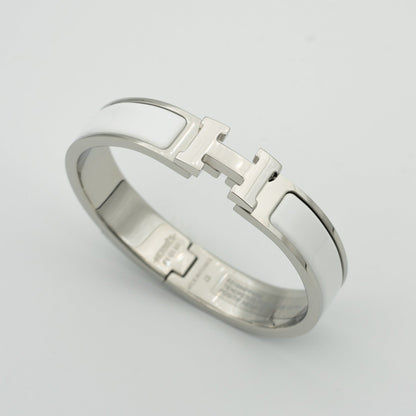 [Triumph Jewelry]H WHITE BRACELET