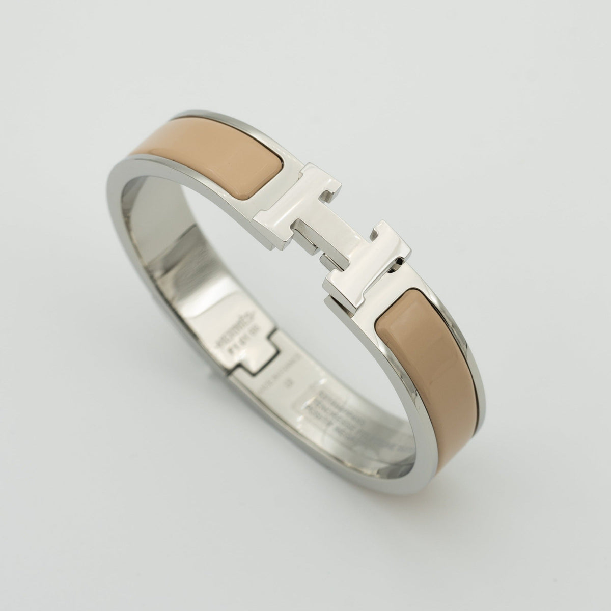 [Triumph Jewelry]H GREY BRACELET