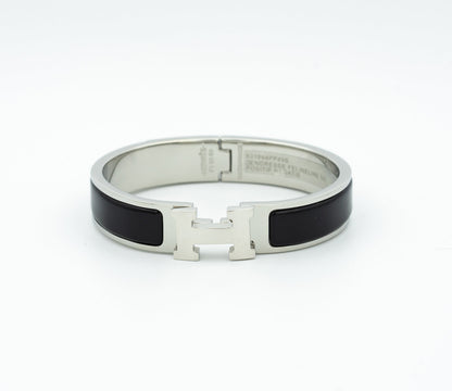 [Triumph Jewelry]H BLACK BRACELET