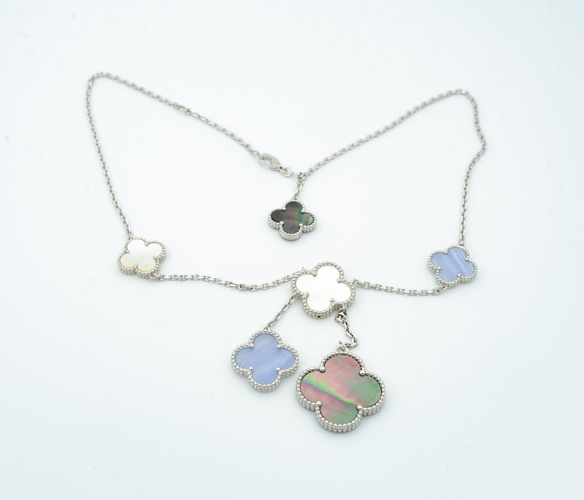 [Triumph Jewelry]CLOVER MOP CHALCEDONY NECKLACE SILVER 6 MOTIF