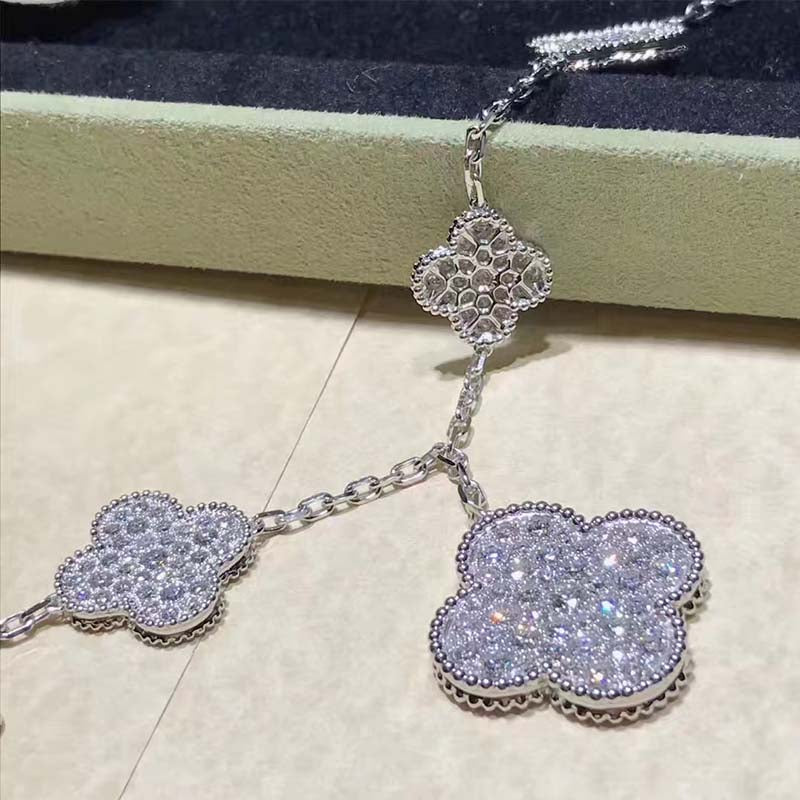 [Triumph Jewelry]CLOVER 6 MOTIFS SILVER DIAMOND BRACELET