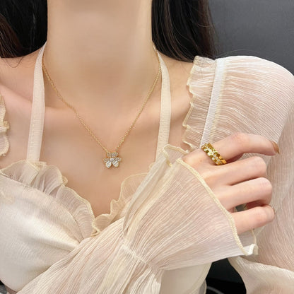 [Triumph Jewelry]FLOWER DIAMOND NECKLACE