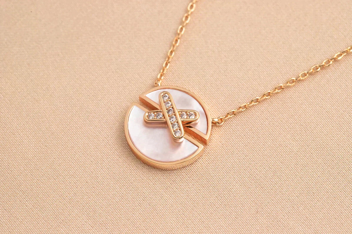 [Triumph Jewelry]JEUX DE ROSE GOLD DIAMOND NECKLACE