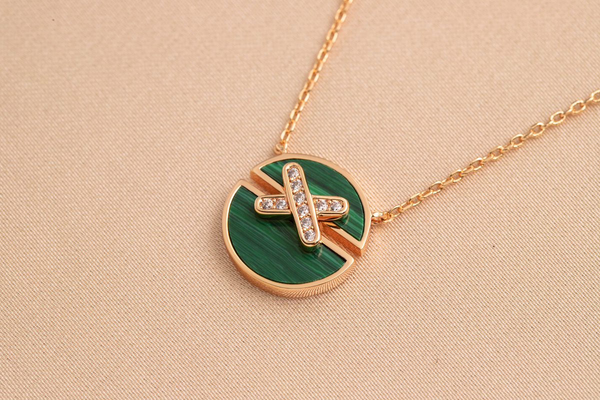 [Triumph Jewelry]JEUX DE PINK GOLD DIAMOND NECKLACE