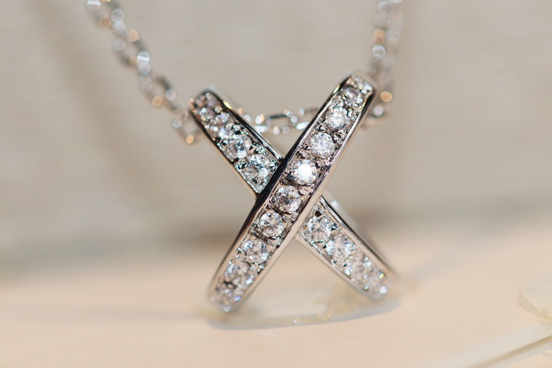 [Triumph Jewelry]JEUX DE DIAMOND NECKLACE