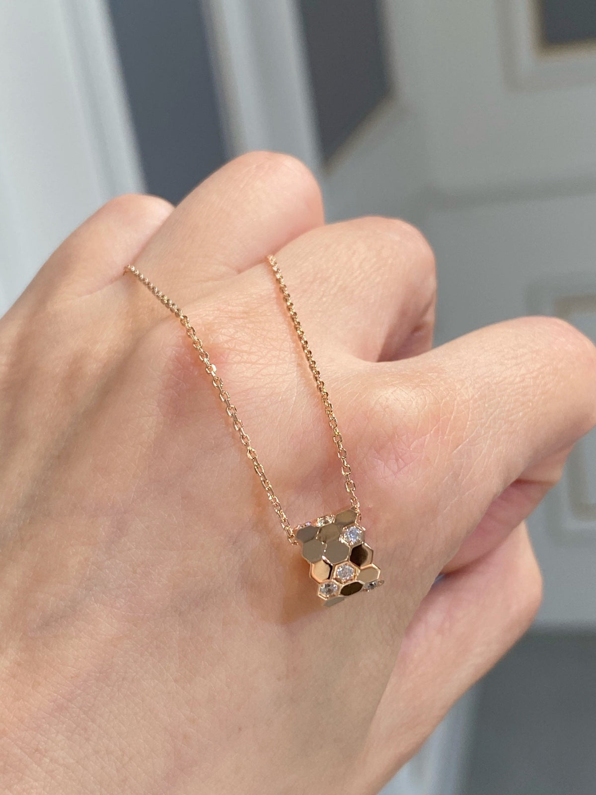 [Triumph Jewelry]BEE LOVE DIAMOND NECKLACE