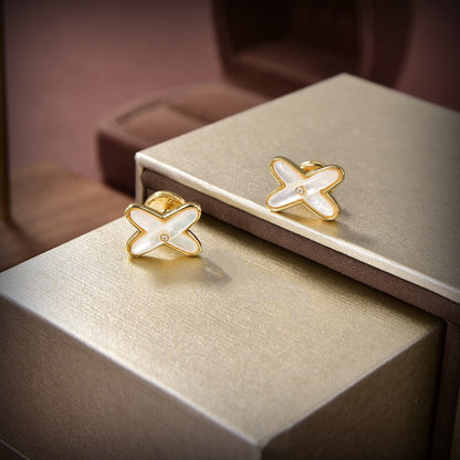 [Triumph Jewelry]JEUX DE WHITE MOP GOLD DIAMOND EARRINGS