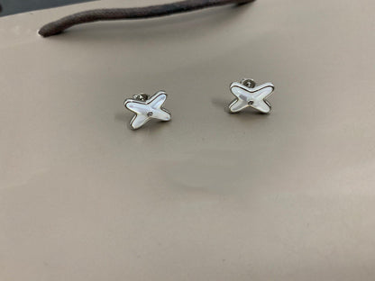 [Triumph Jewelry]JEUX DE WHITE MOP SILVER DIAMOND EARRINGS